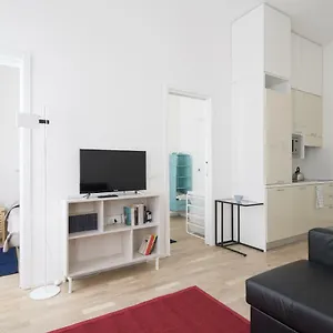 Appartamento Primopiano - Astolfo, Milano